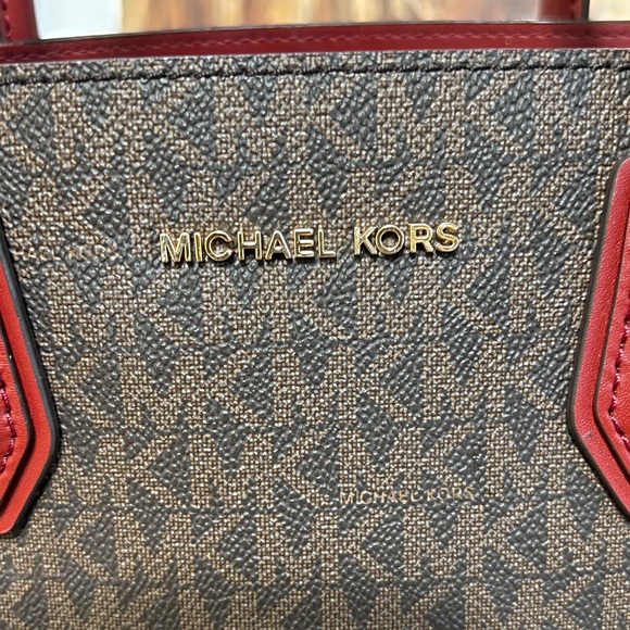 Michael Kors Mercer Accordion Tote Bag - Picture 4 of 11